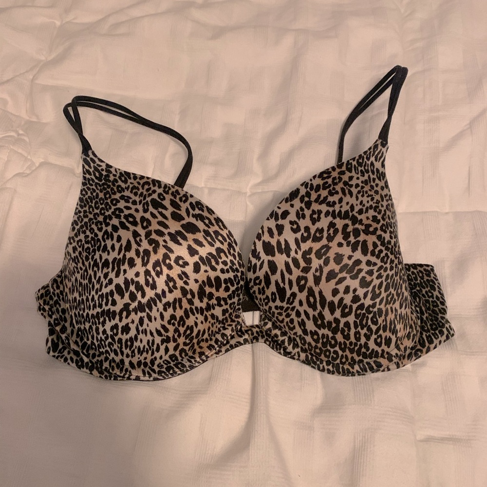 Victoria’s Secret bra. Size 34C